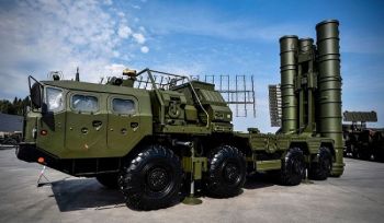 Russland untergräbt Pakistans Verteidigung, indem es das S400-Raketensystem an Indien verkauft. Währenddessen sprechen Pakistans törichte Regenten über ein Bündnis mit Russland!