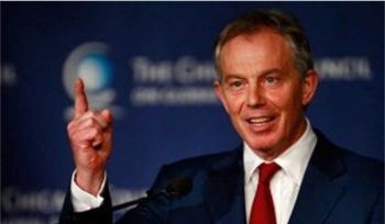 Presseverlautbarung  Tony Blair: Nachdem er mehrere Länder durch den Einsatz von Bomben und Schusswaffen zur Säkularisierung zwang, spricht er nun davon, dass Ideen herausgefordert werden müssten