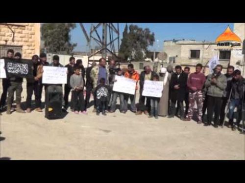 Ümmetin Minberi: İdlib&#039;de Ahraruş Şam Merkezi Önünde Gösteri