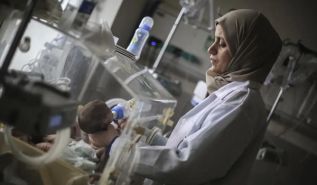 Fasting in Starvation Conditions in Ramadan means our Sisters in Gaza are Giving Birth Early, Leaving their Babies to Die